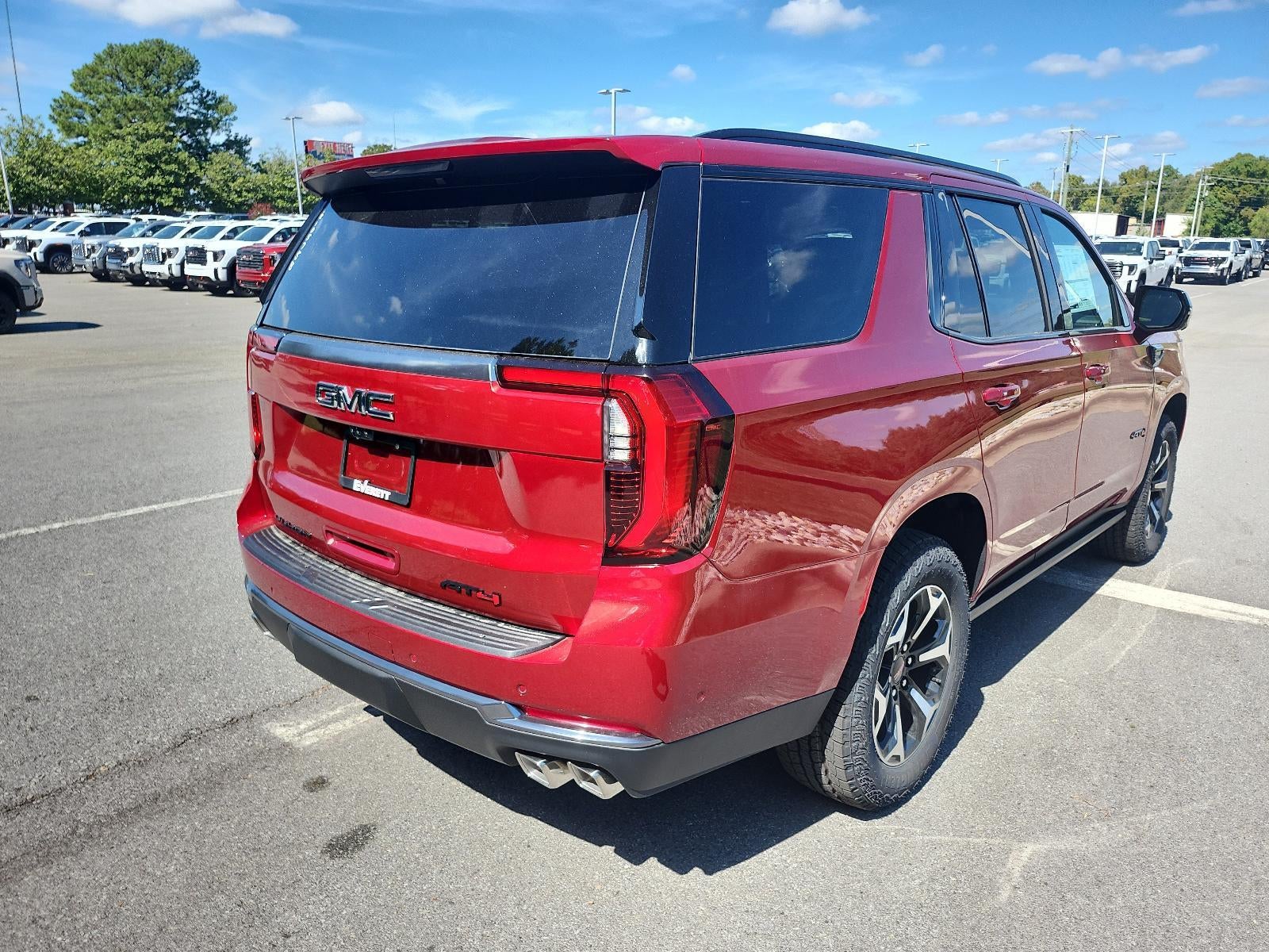 2027 GMC Yukon 4WD 4dr AT4