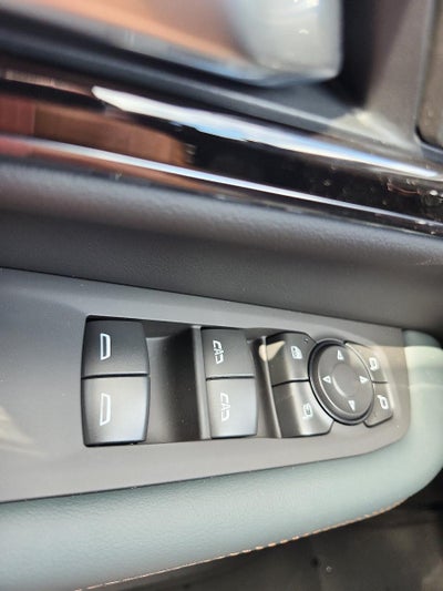 2027 GMC Yukon 4WD 4dr AT4