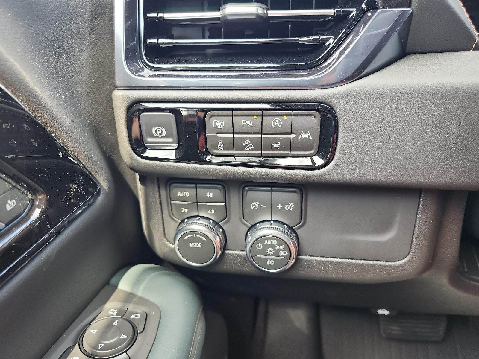 2027 GMC Yukon 4WD 4dr AT4