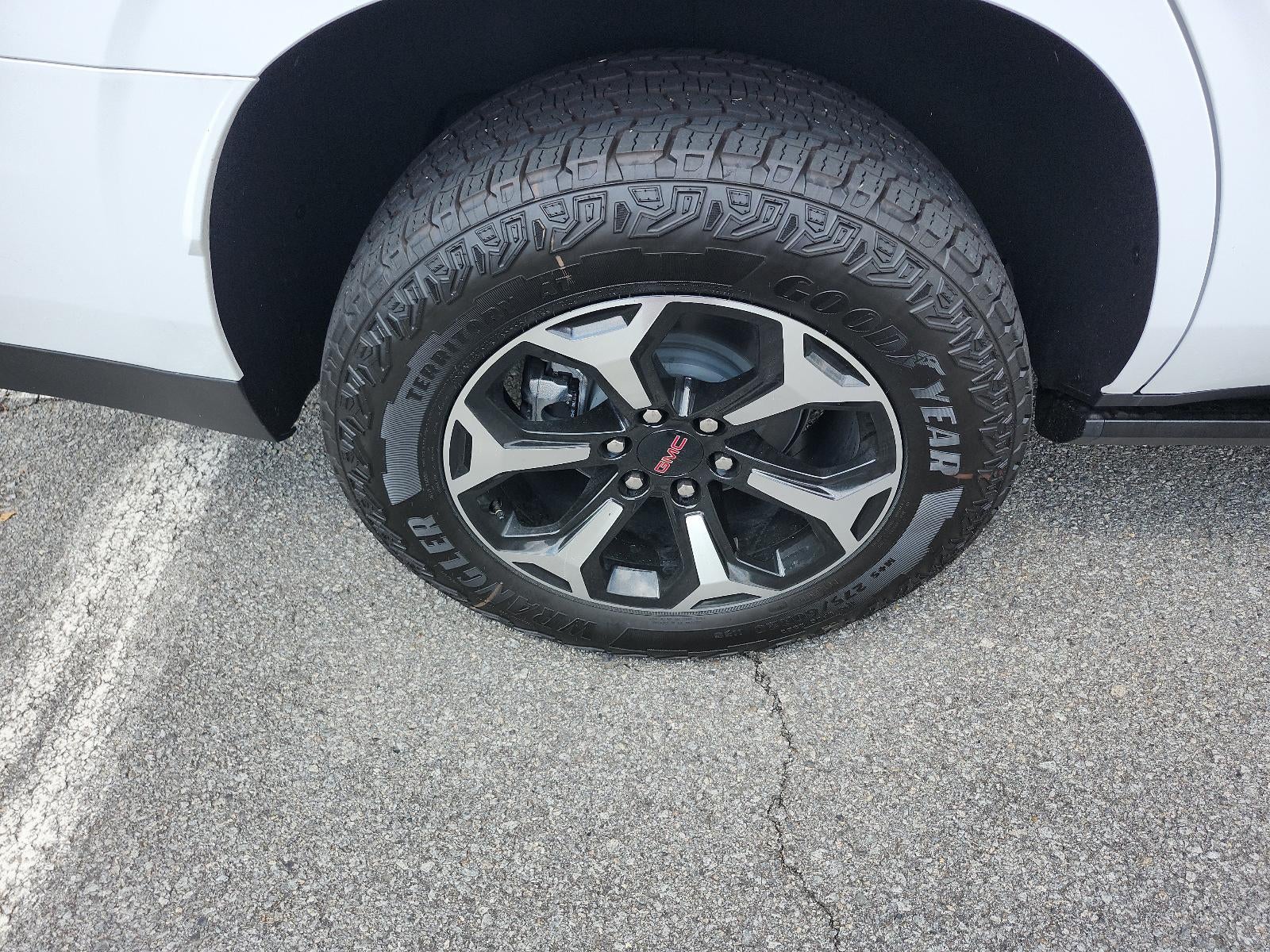 2026 GMC Yukon 4WD 4dr AT4