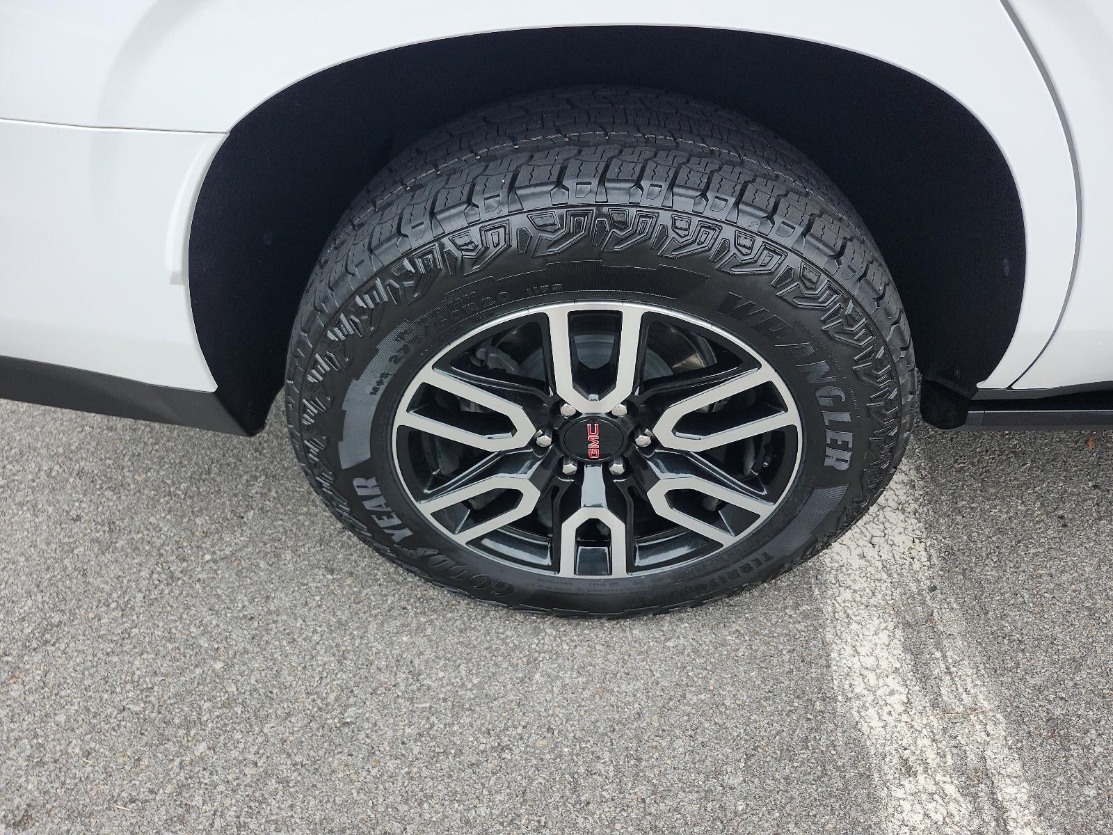 2024 GMC Yukon AT4