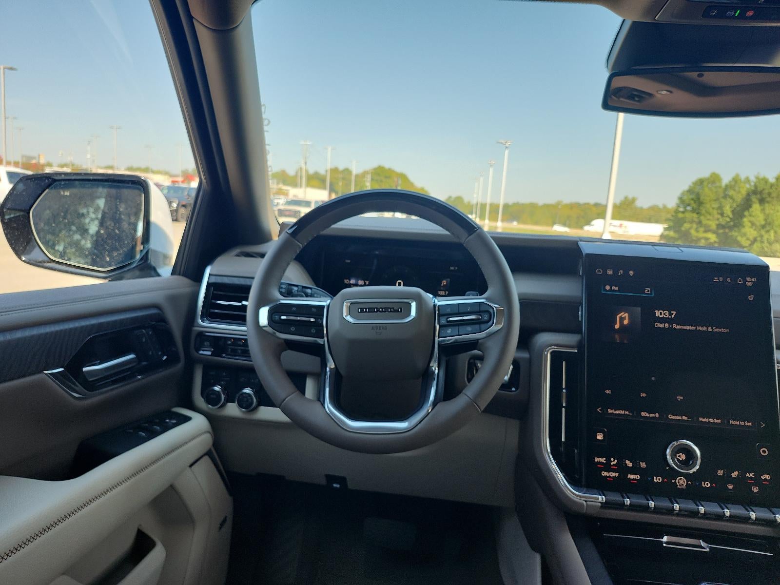 2027 GMC Yukon Denali - Photo 11