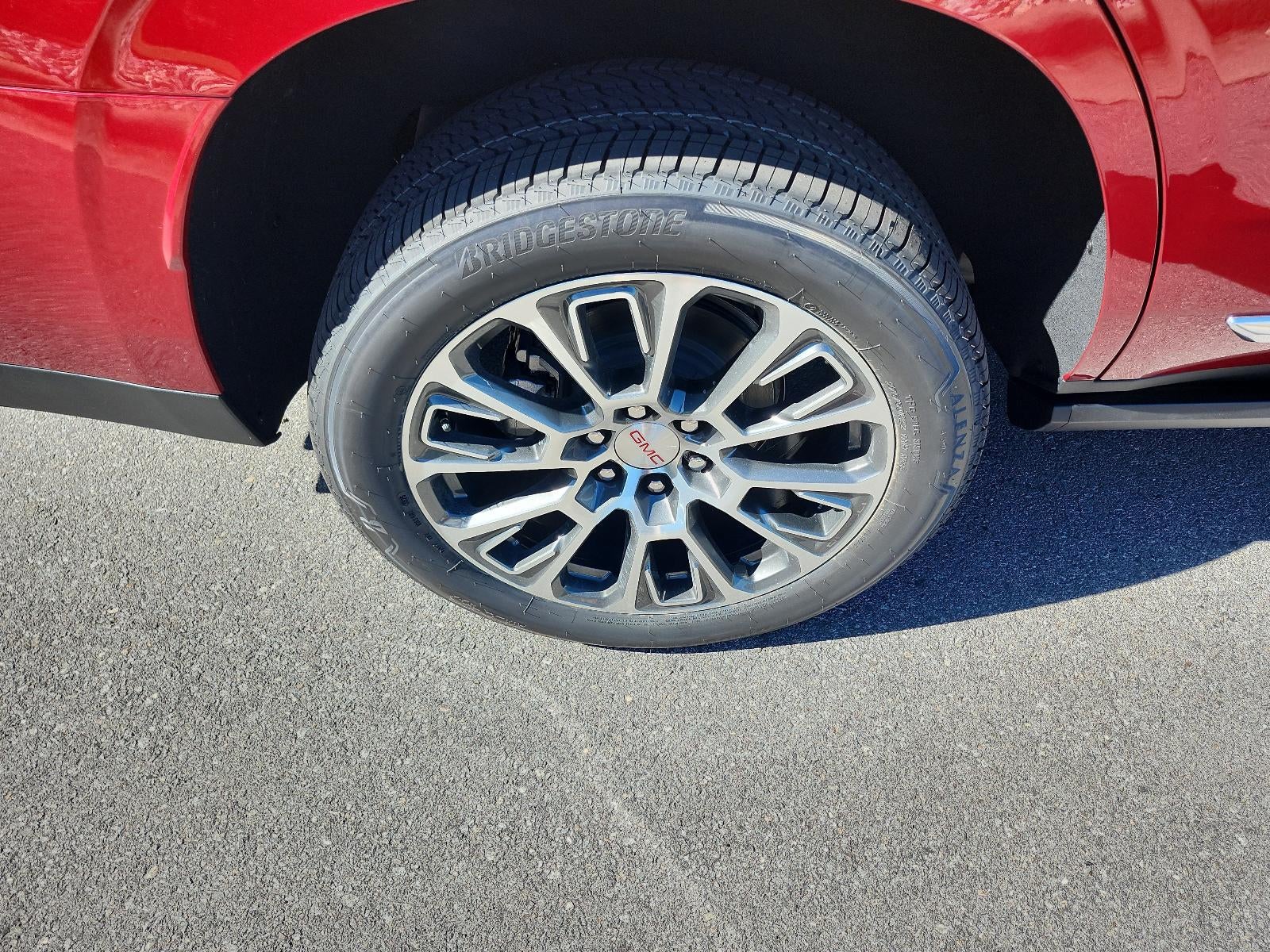 2027 GMC Yukon 4WD 4dr Denali