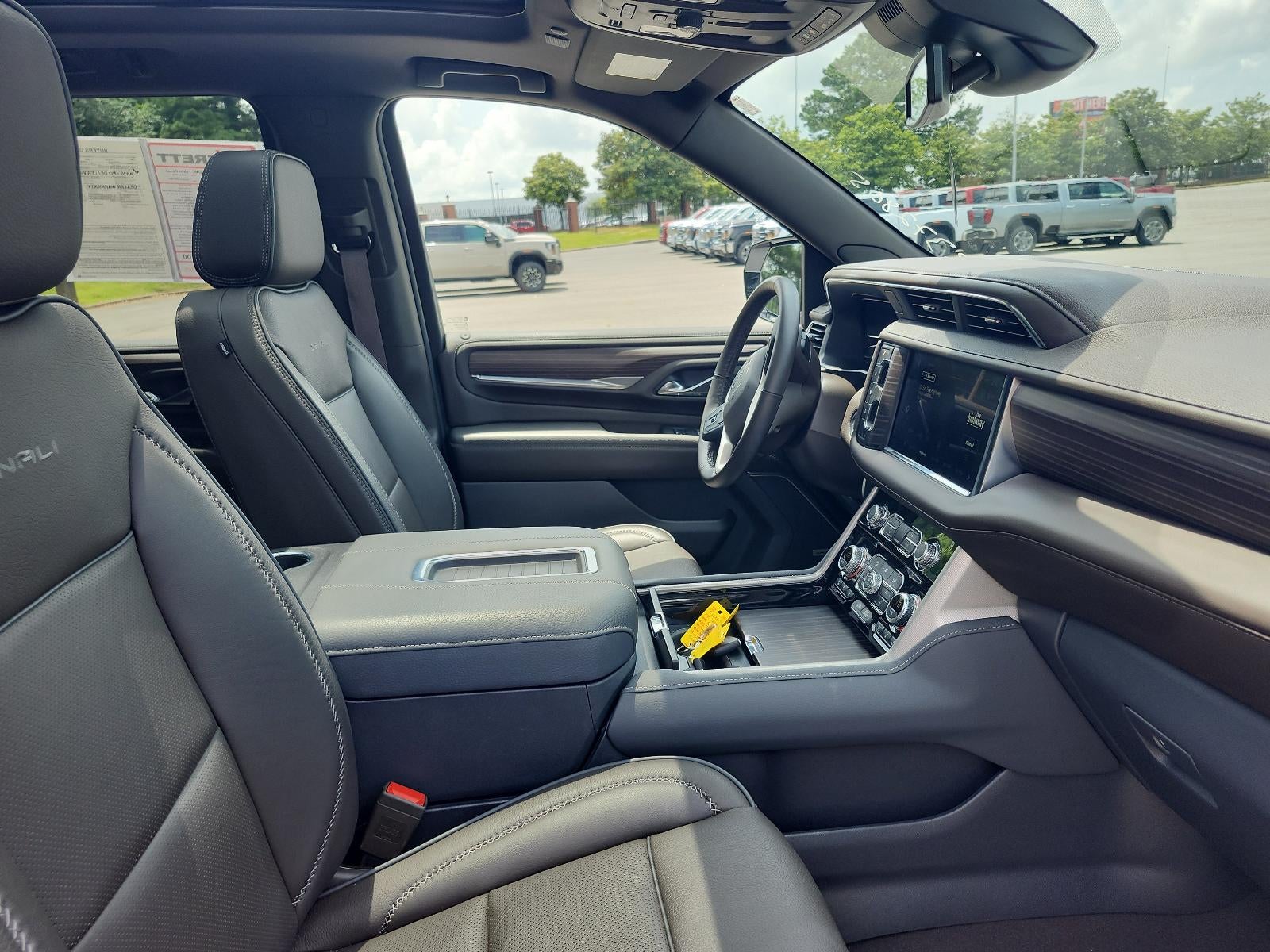 2024 GMC Yukon Denali