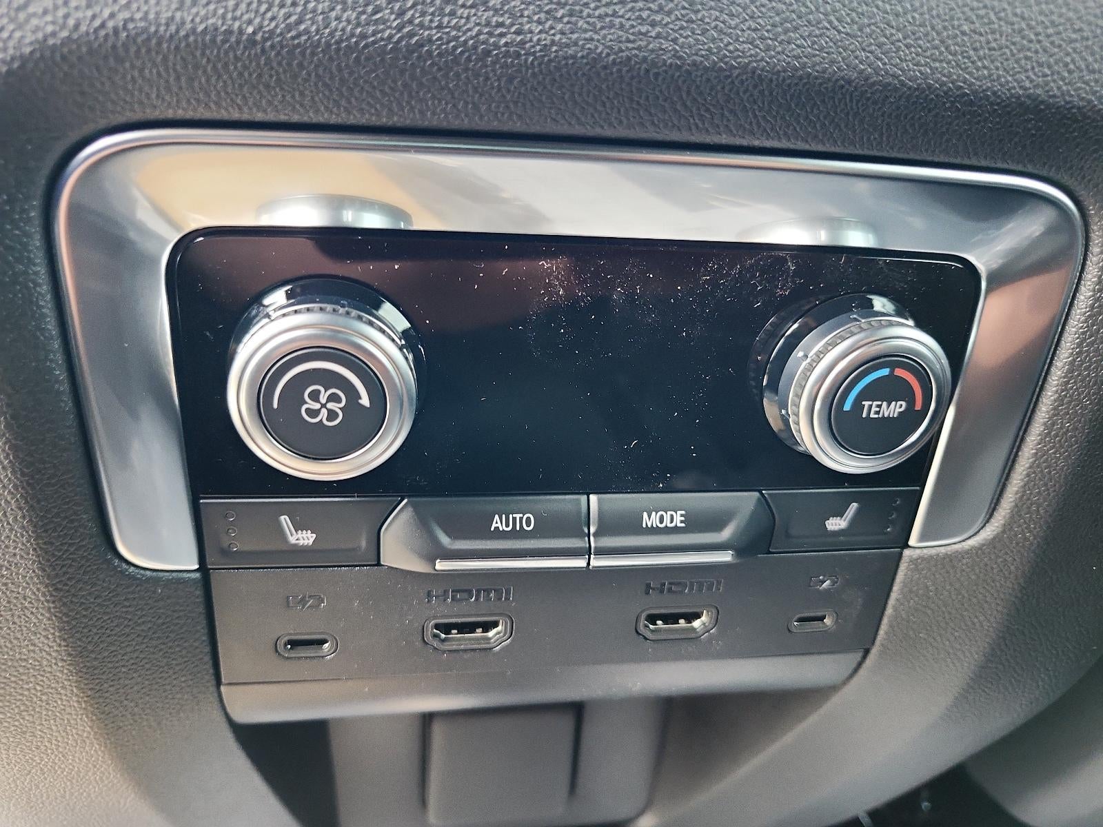 2026 GMC Yukon Denali - Photo 11
