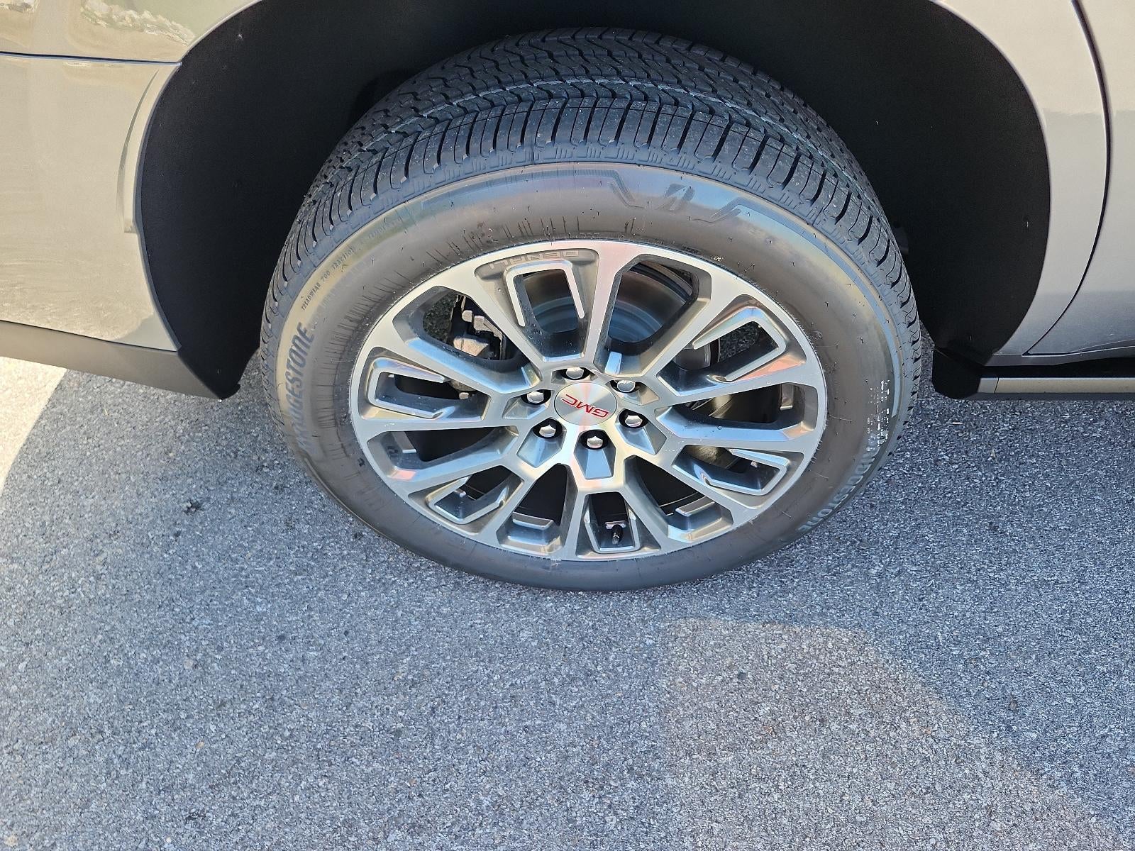 2027 GMC Yukon 4WD 4dr Denali