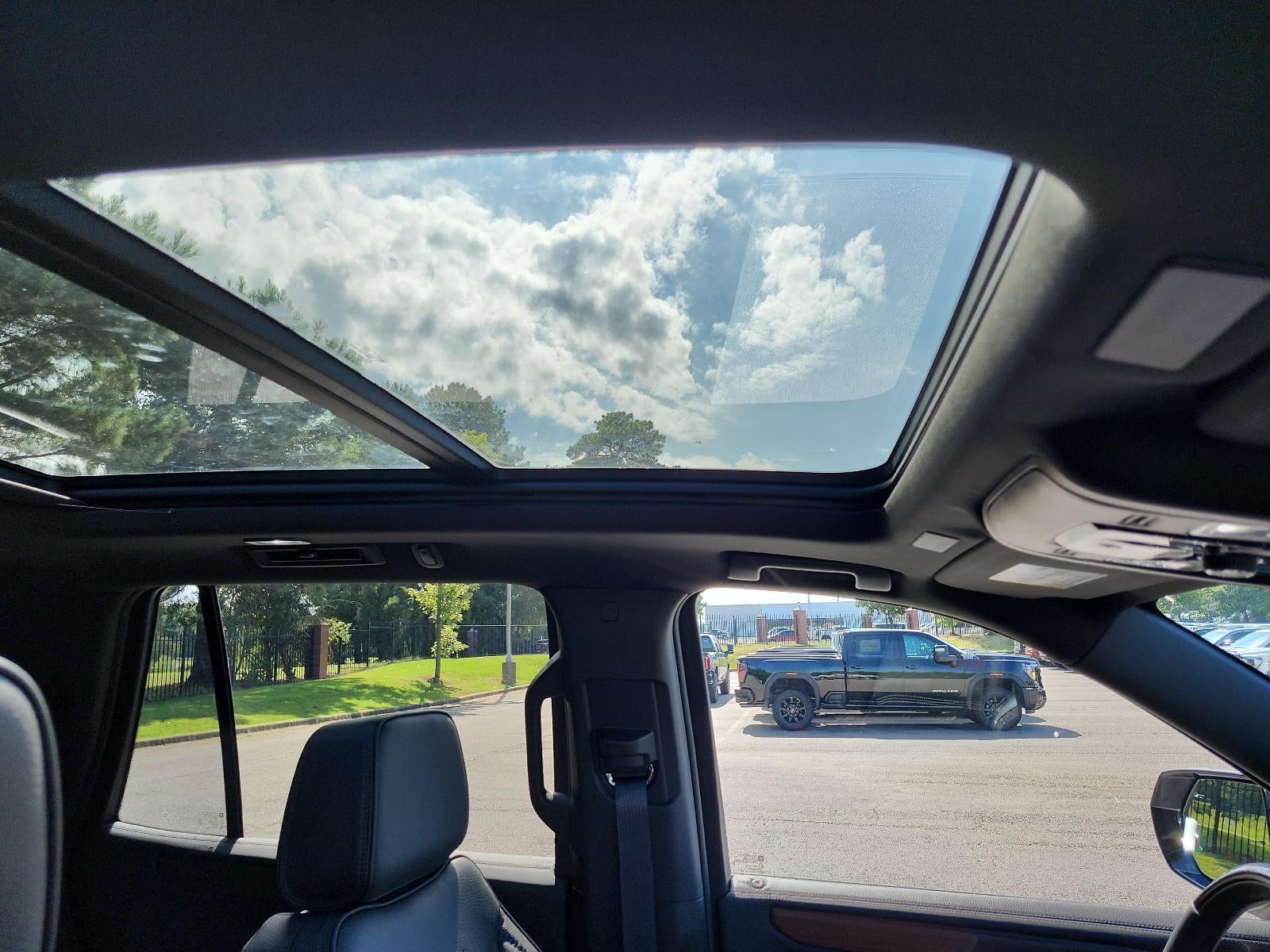2027 GMC Yukon 4WD 4dr Denali