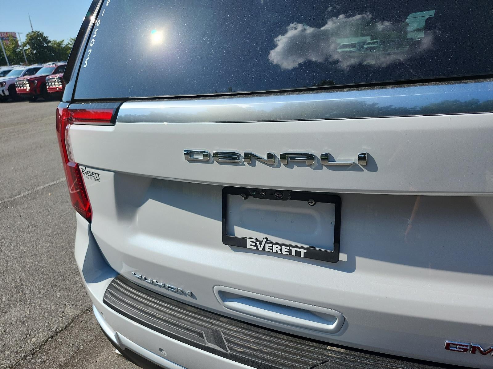 2027 GMC Yukon 4WD 4dr Denali
