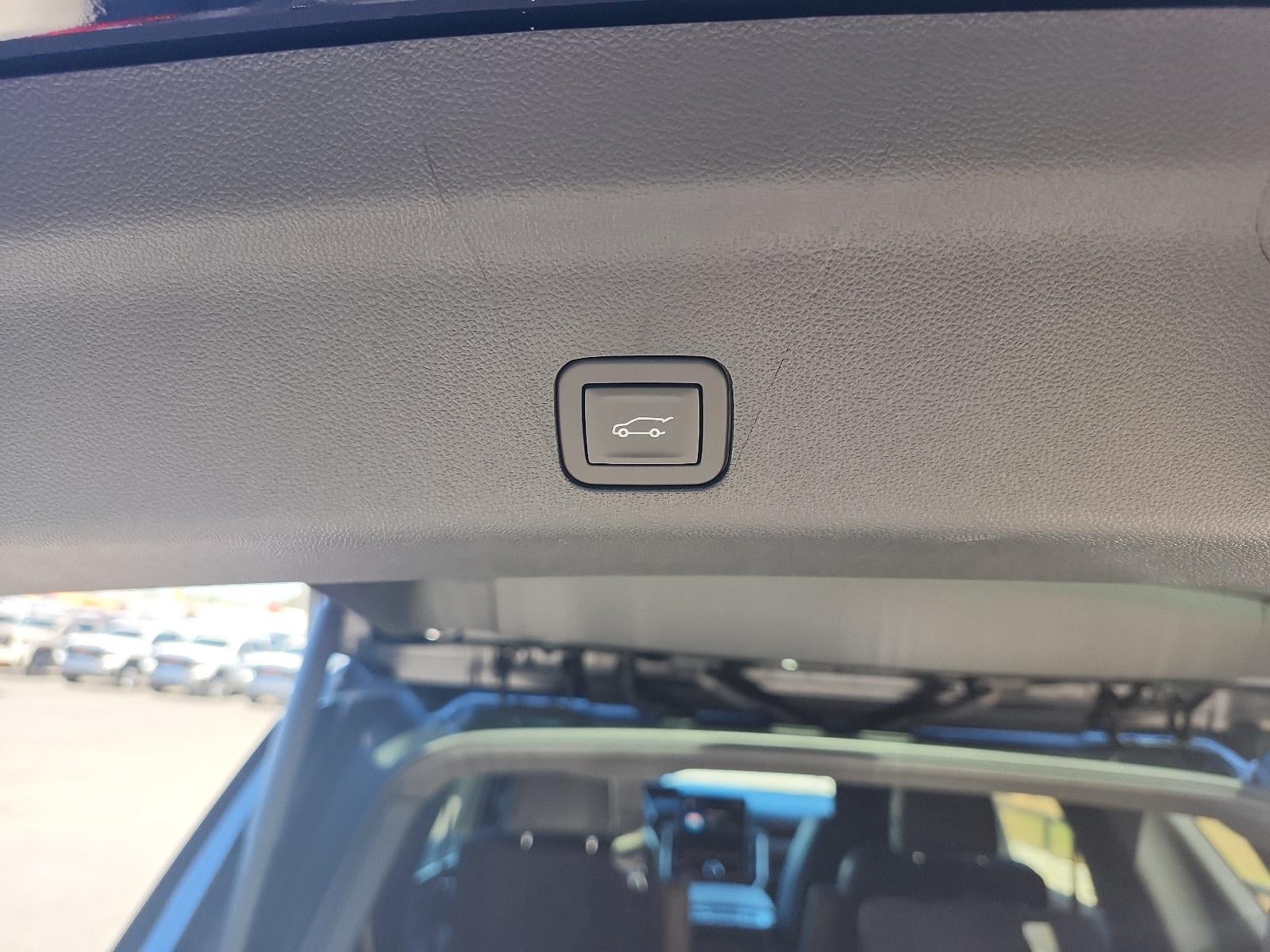 2027 GMC Yukon Denali Ultimate - Photo 10