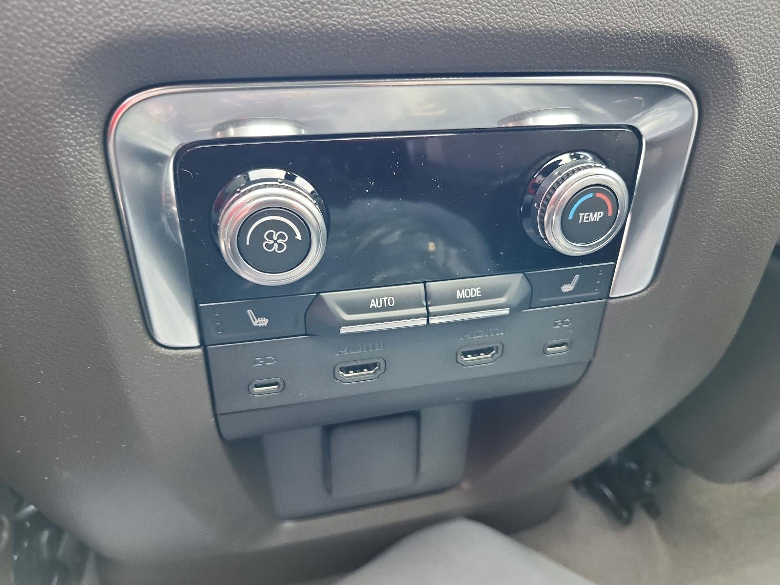 2026 GMC Yukon XL 4WD 4dr Elevation