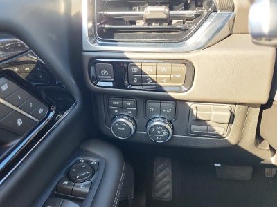 2026 GMC Yukon XL 4WD 4dr Elevation