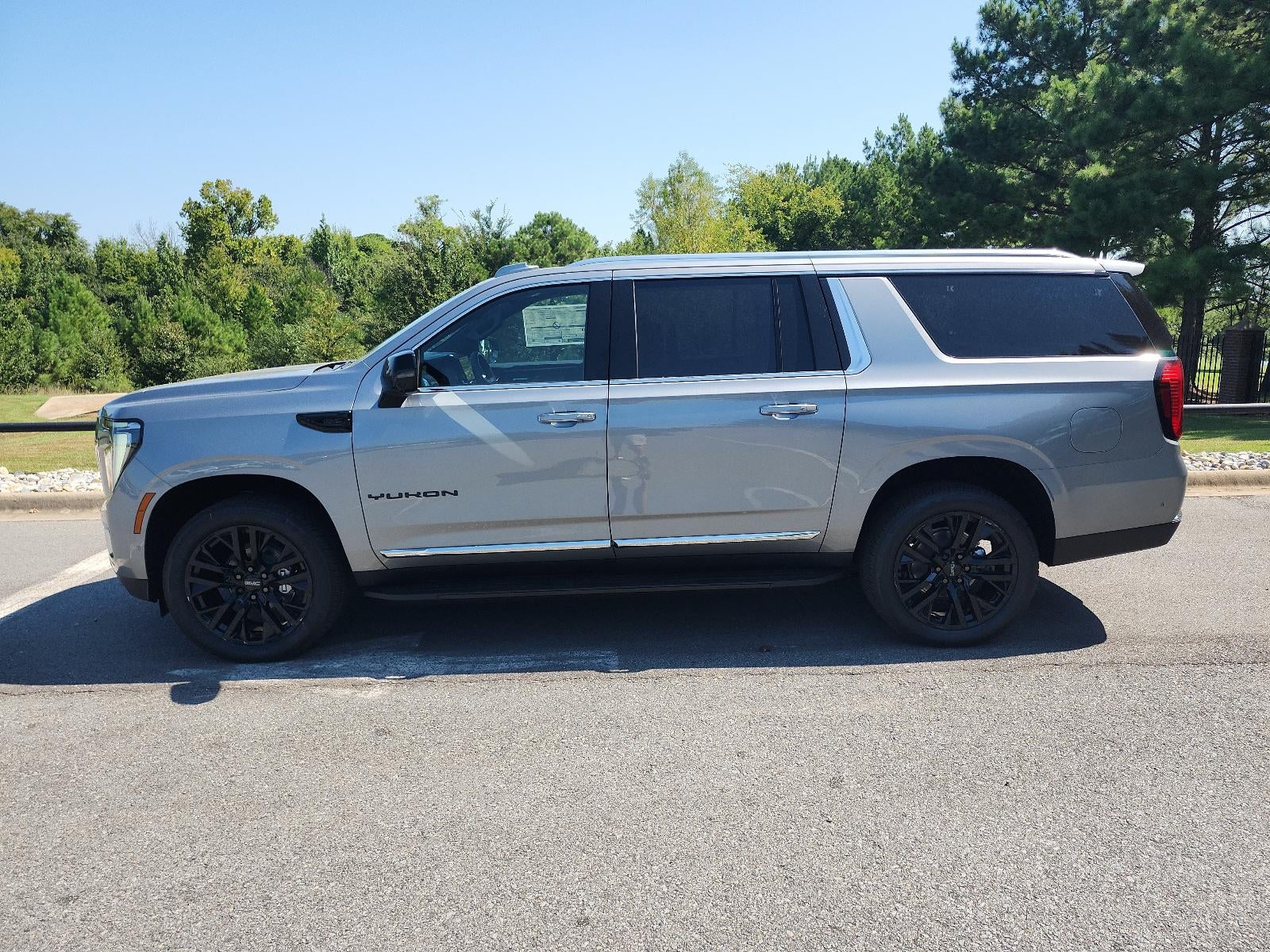 2026 GMC Yukon XL 4WD 4dr Elevation