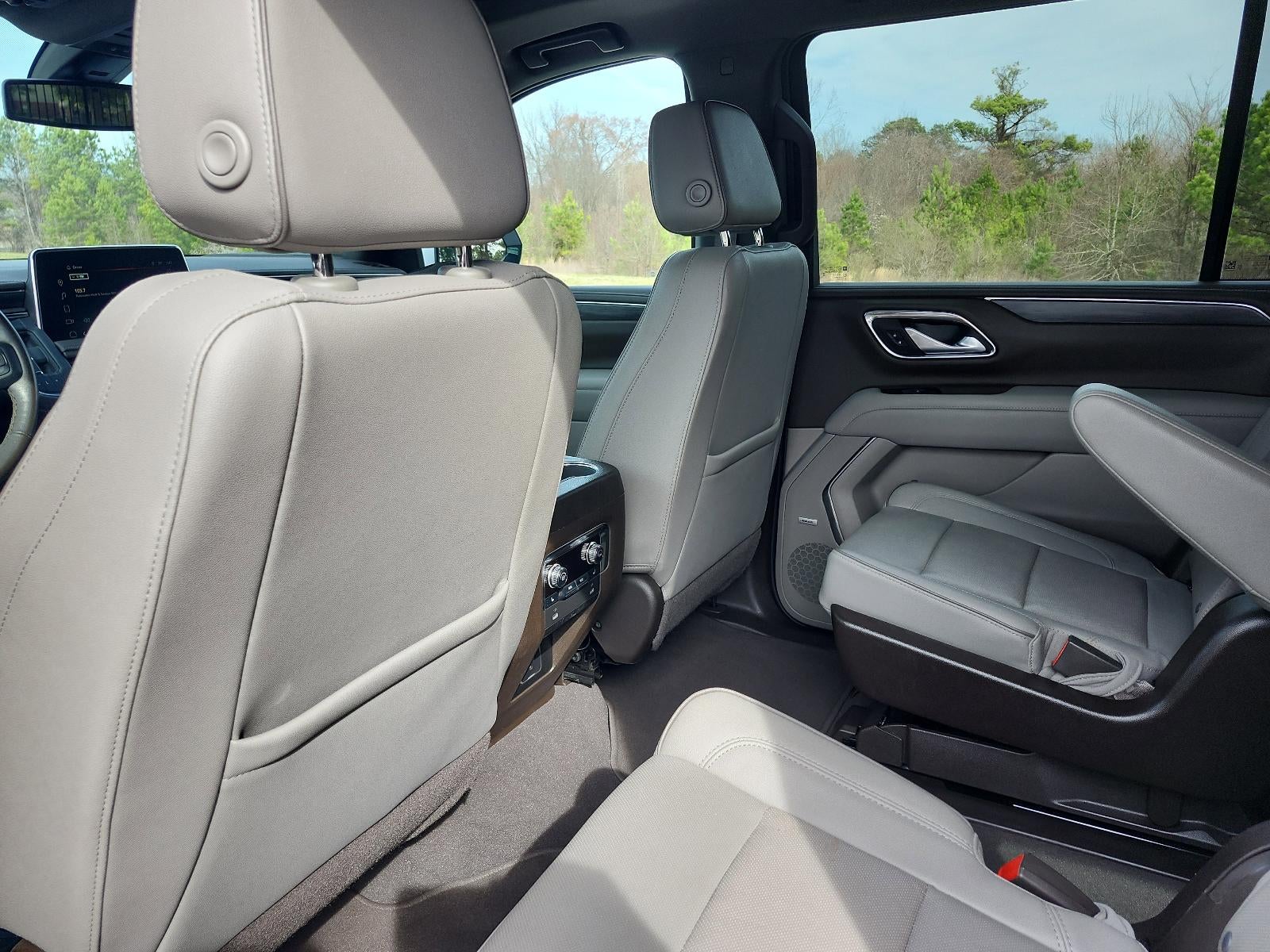 2022 GMC Yukon XL SLT