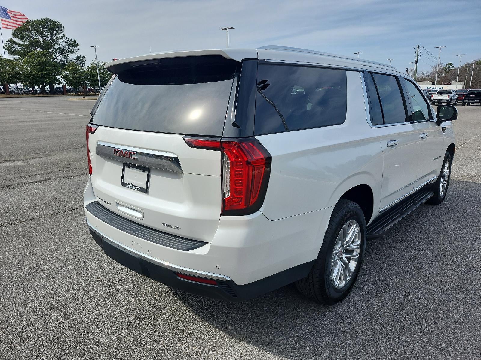 2022 GMC Yukon XL SLT