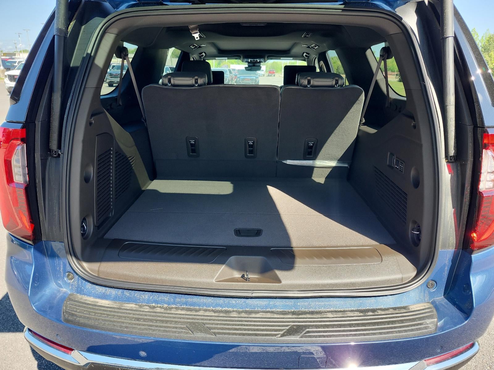 2026 GMC Yukon XL 4WD 4dr Elevation