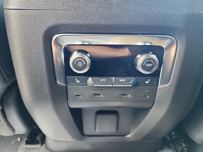 2026 GMC Yukon XL 4WD 4dr Elevation