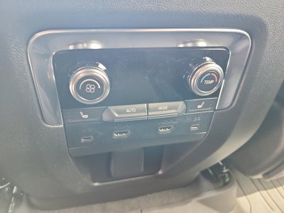 2026 GMC Yukon XL 4WD 4dr AT4