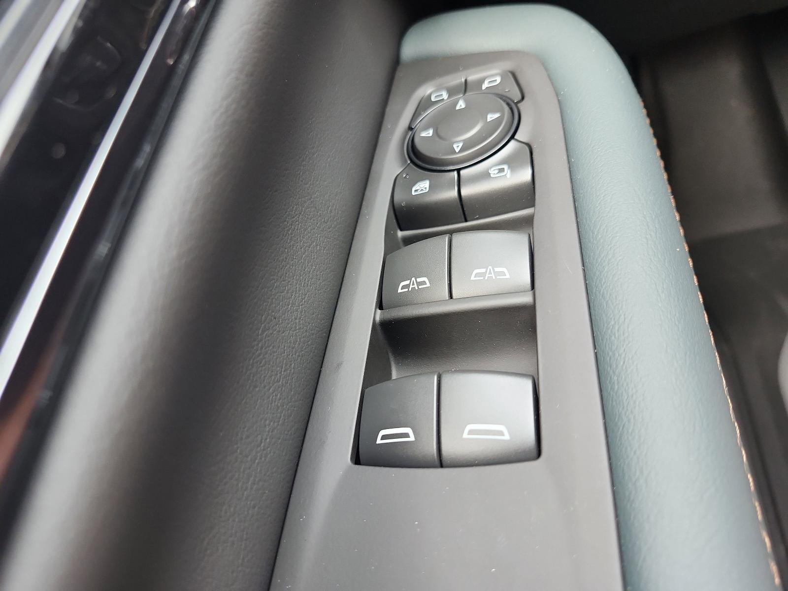 2026 GMC Yukon XL 4WD 4dr AT4