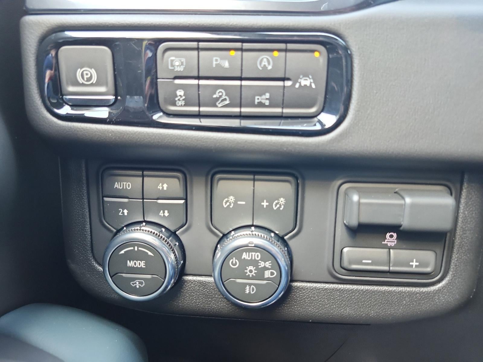 2026 GMC Yukon XL 4WD 4dr AT4