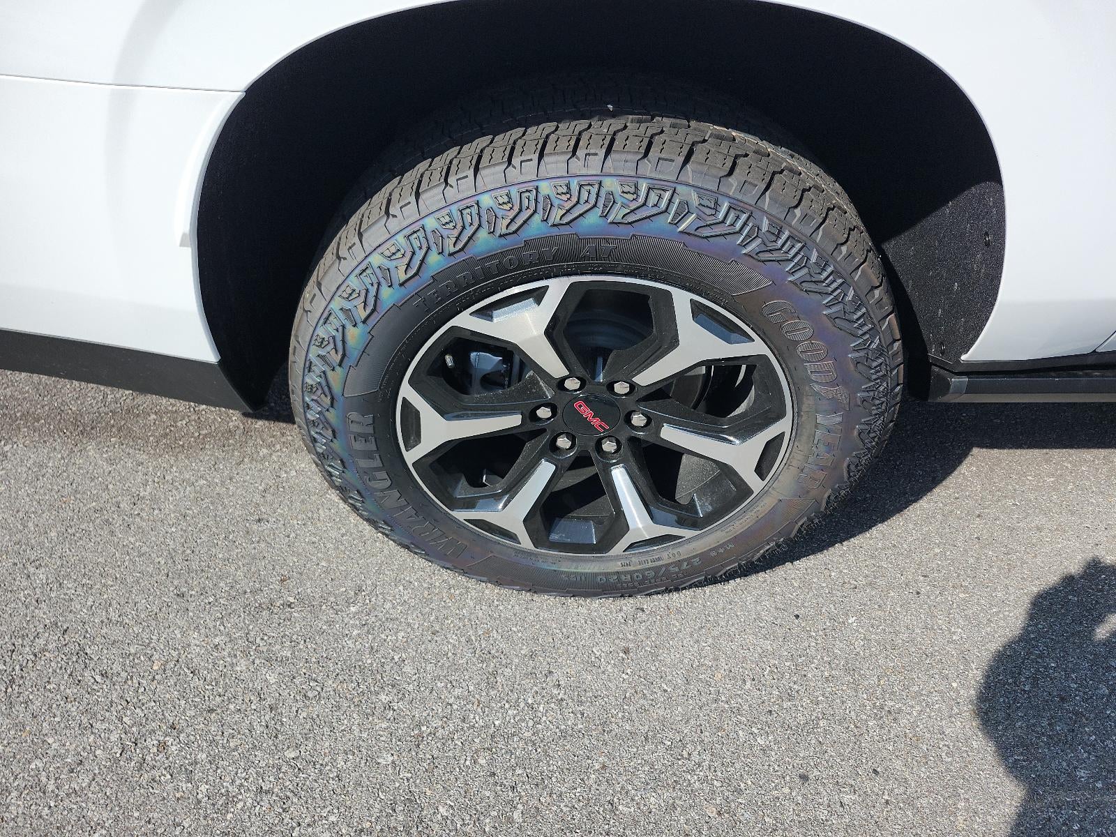 2026 GMC Yukon XL 4WD 4dr AT4