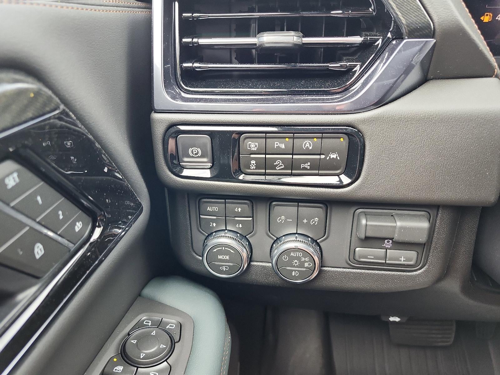 2026 GMC Yukon XL 4WD 4dr AT4