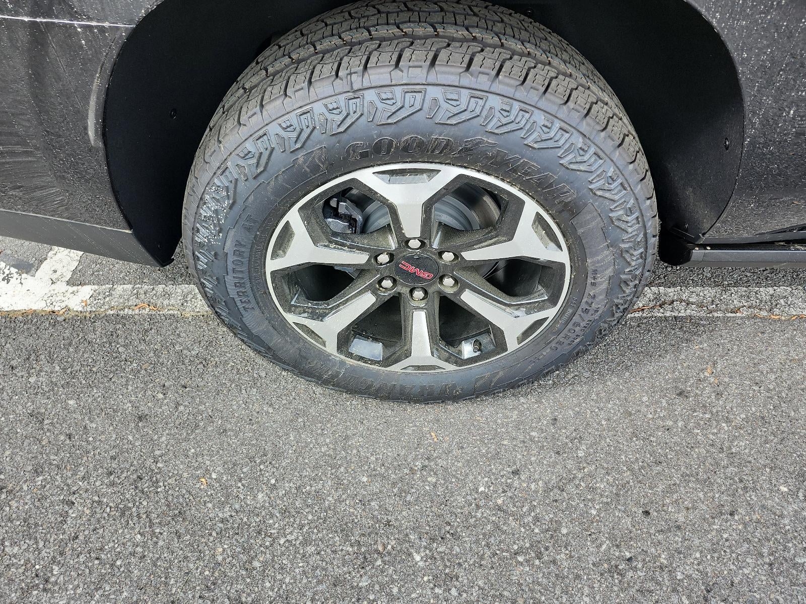 2026 GMC Yukon XL 4WD 4dr AT4