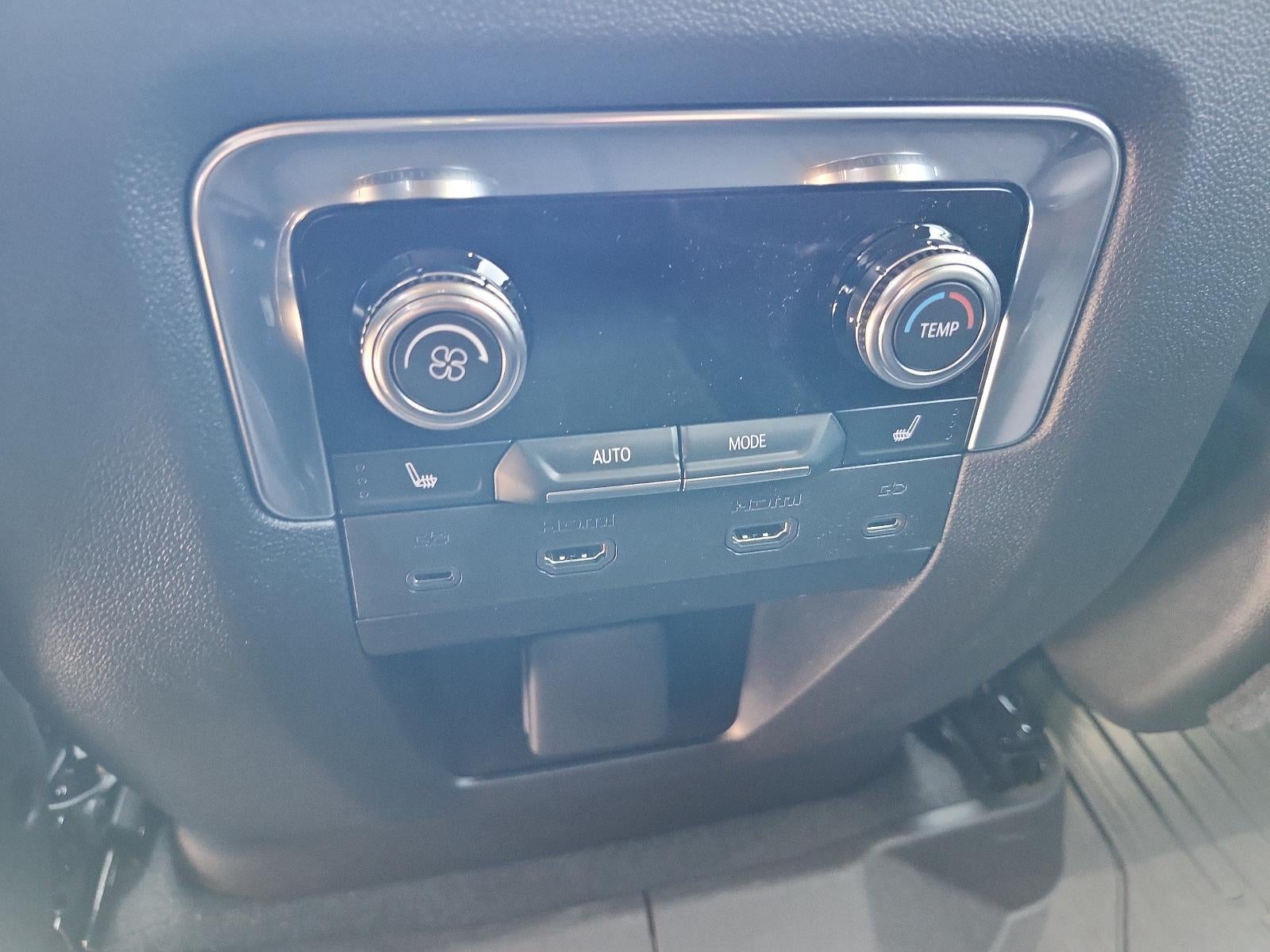 2026 GMC Yukon XL 4WD 4dr AT4