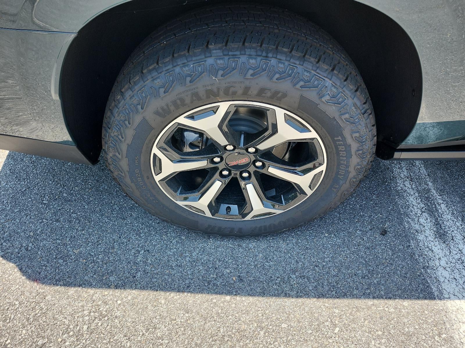 2026 GMC Yukon XL 4WD 4dr AT4