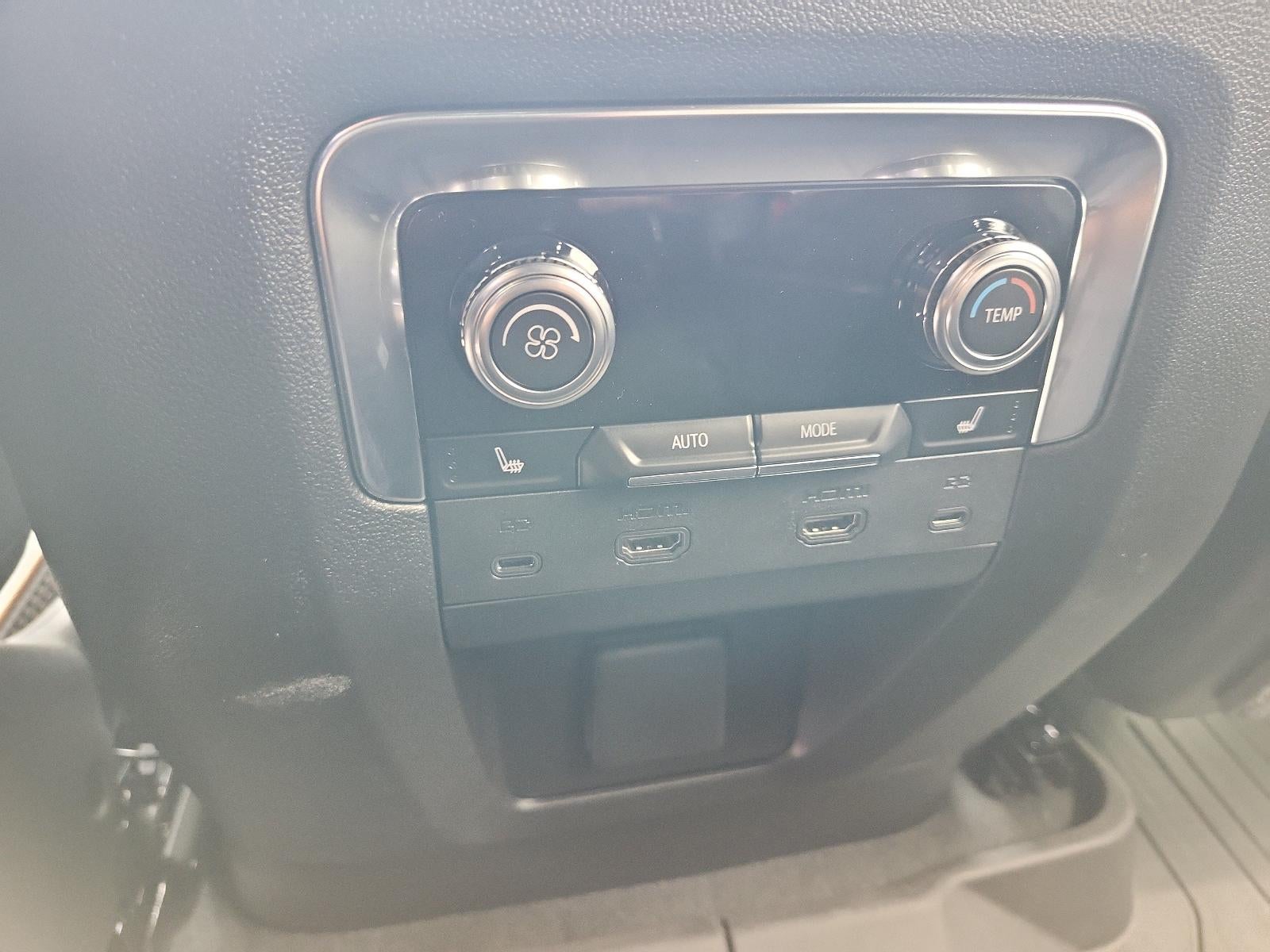 2026 GMC Yukon XL 4WD 4dr AT4