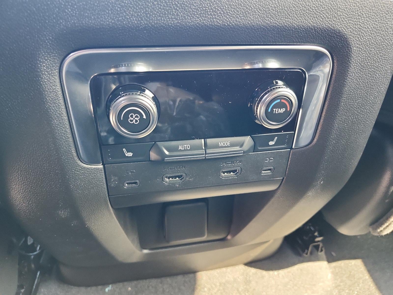 2026 GMC Yukon XL Denali - Photo 11