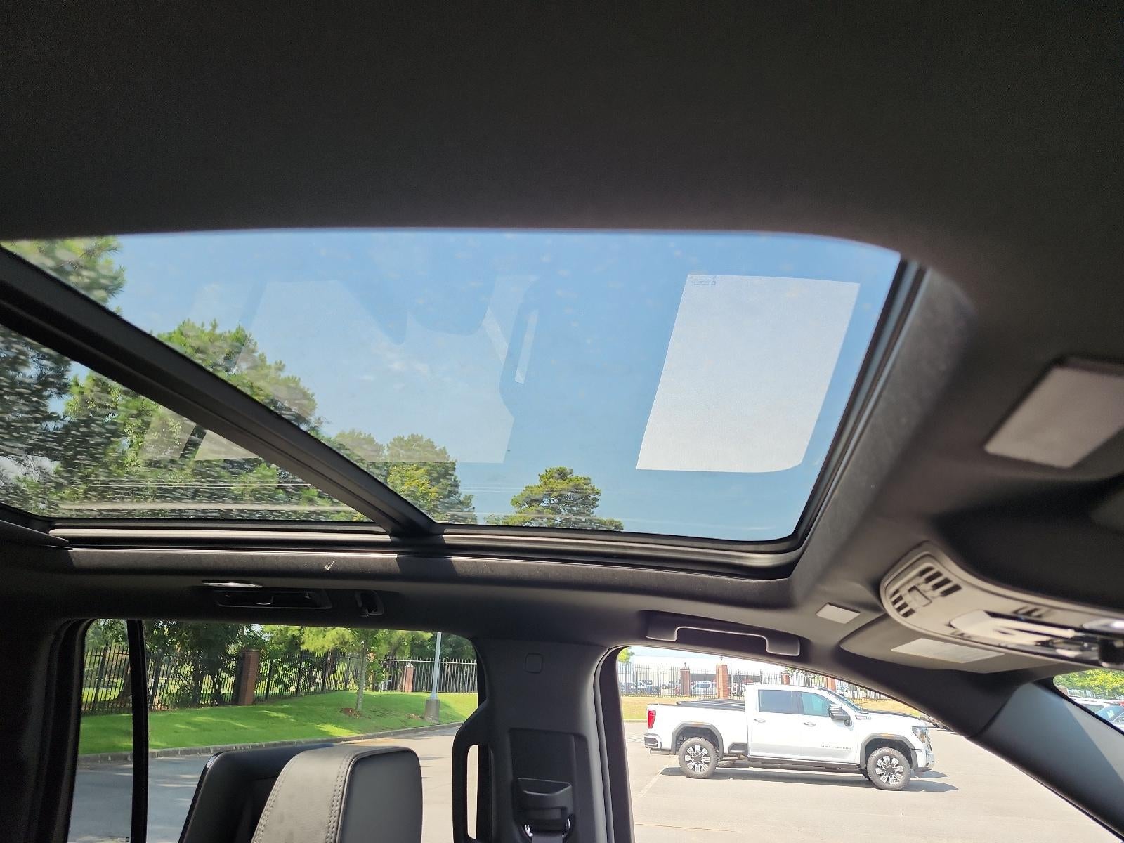 2026 GMC Yukon XL Denali - Photo 7