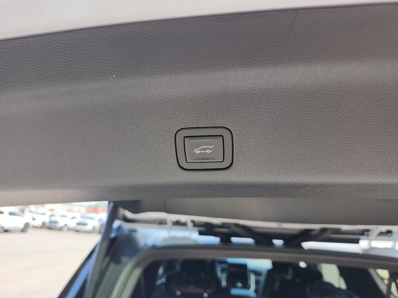 2026 GMC Yukon XL Denali - Photo 9