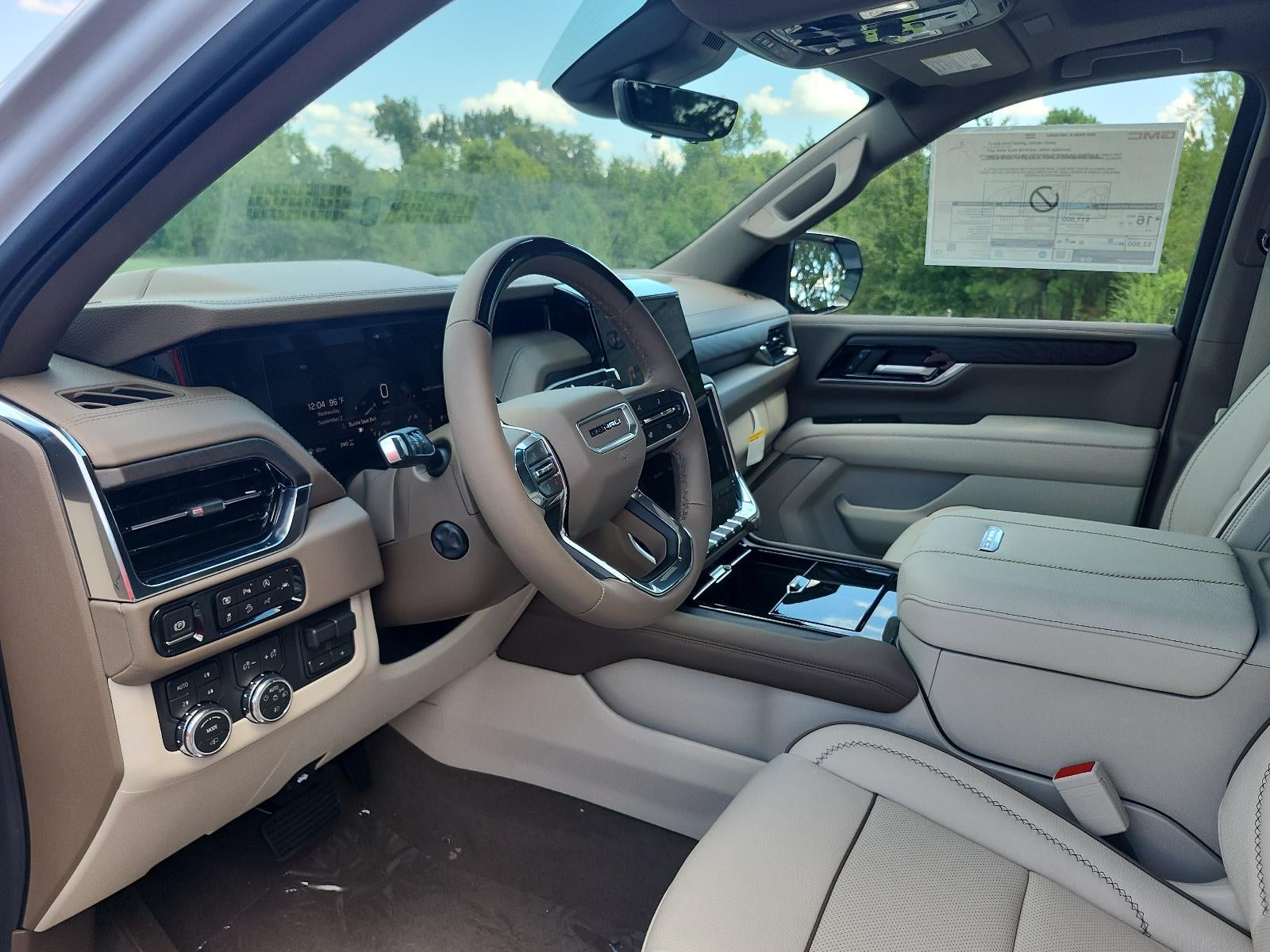 2026 GMC Yukon XL Denali - Photo 13