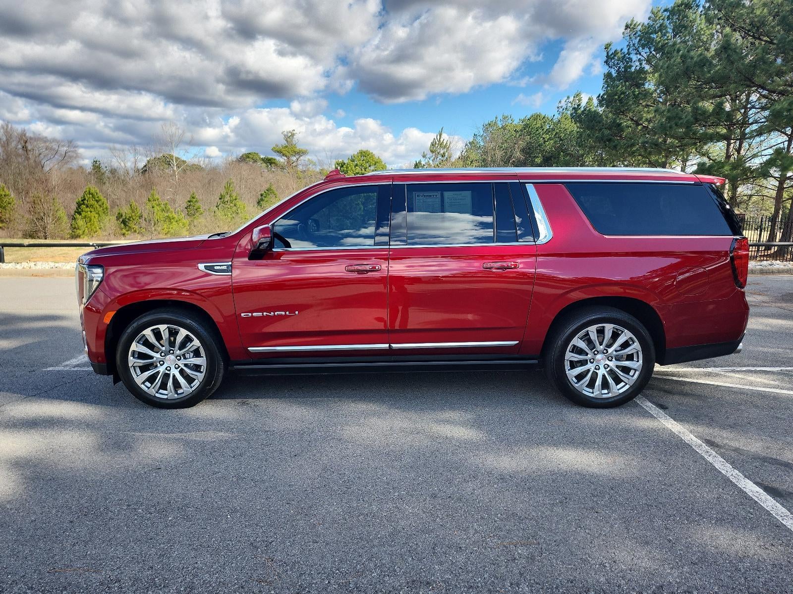 2023 GMC Yukon XL Denali
