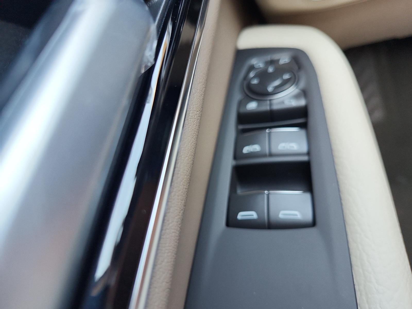 2026 GMC Yukon XL Denali - Photo 16