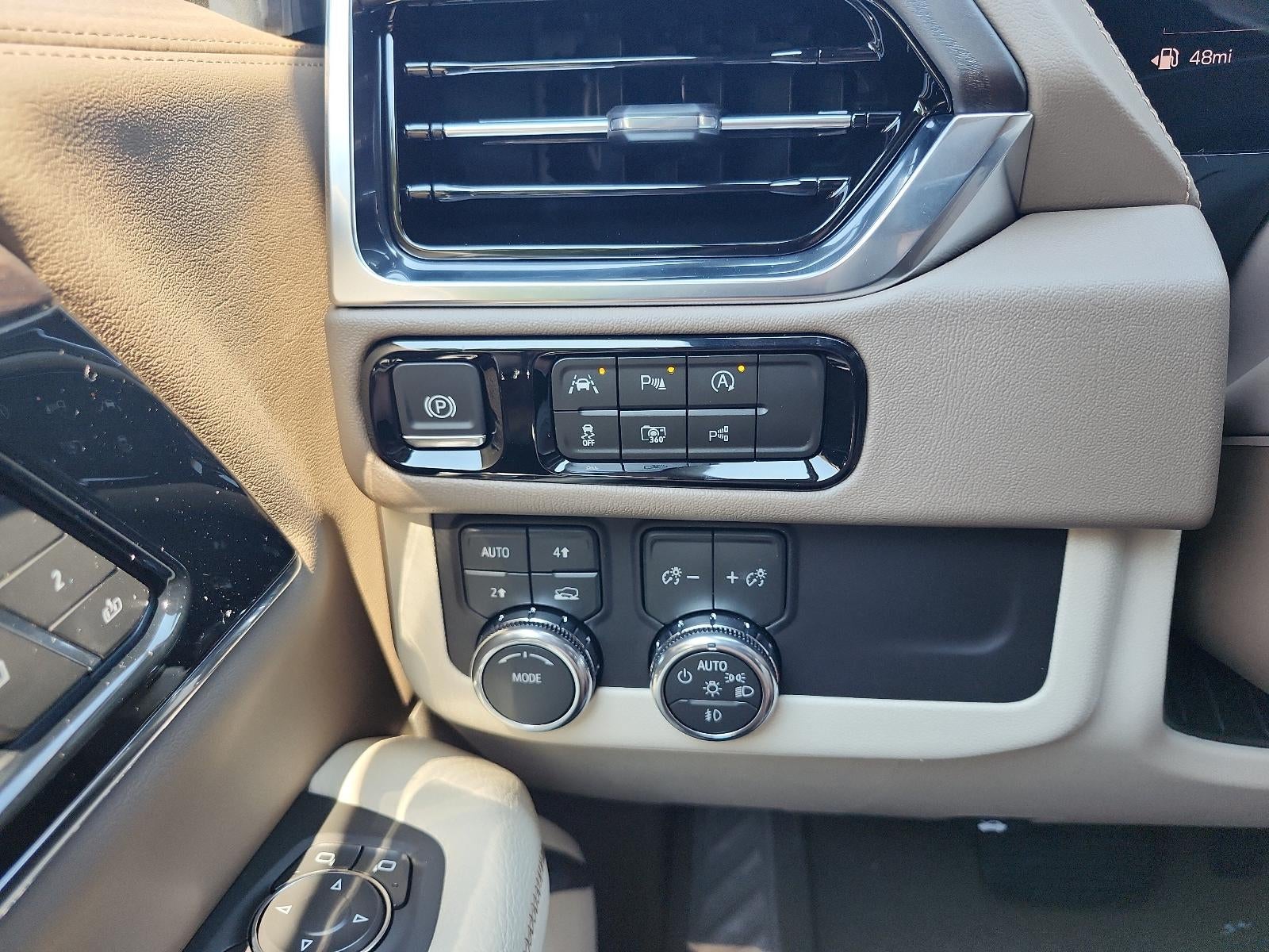 2026 GMC Yukon XL Denali - Photo 17