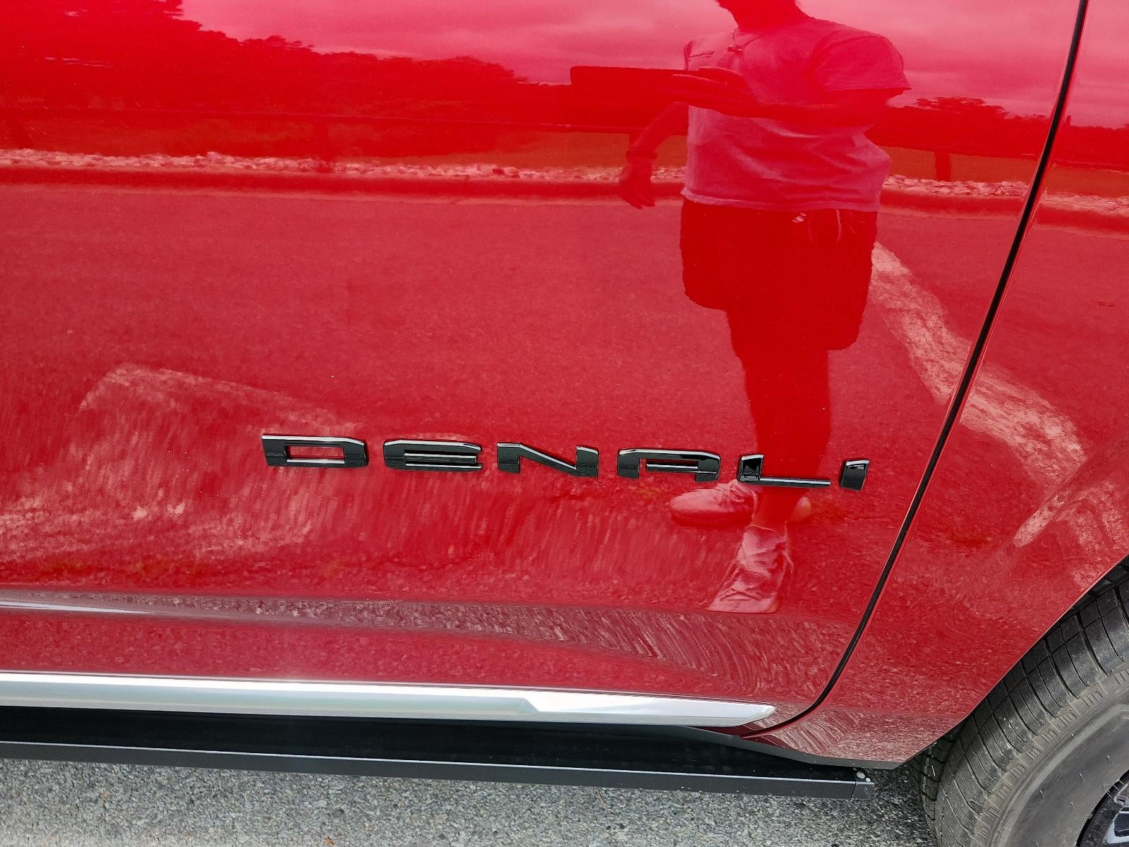 2026 GMC Yukon XL Denali - Photo 9