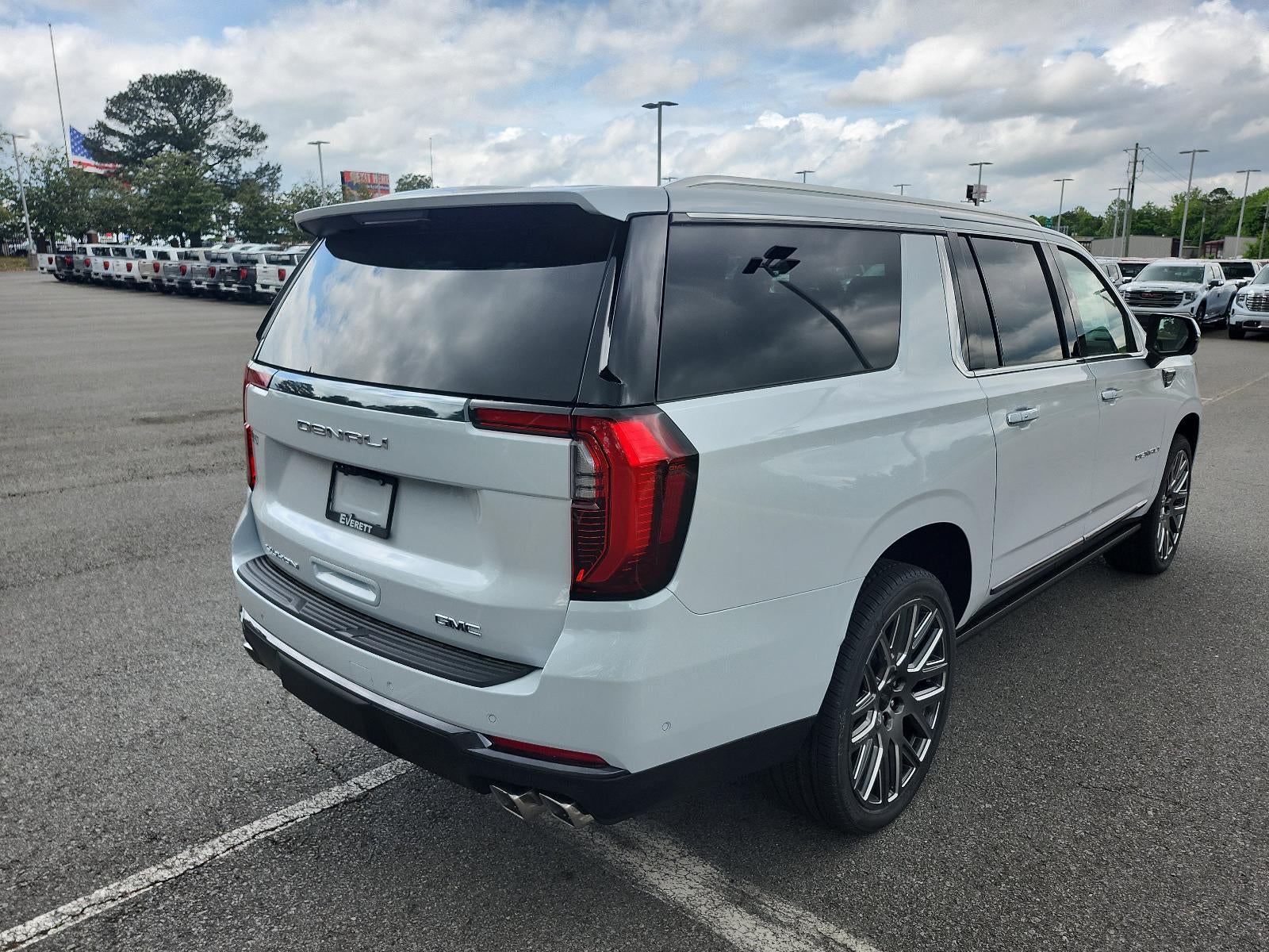 2026 GMC Yukon XL 4WD 4dr Denali Ultimate