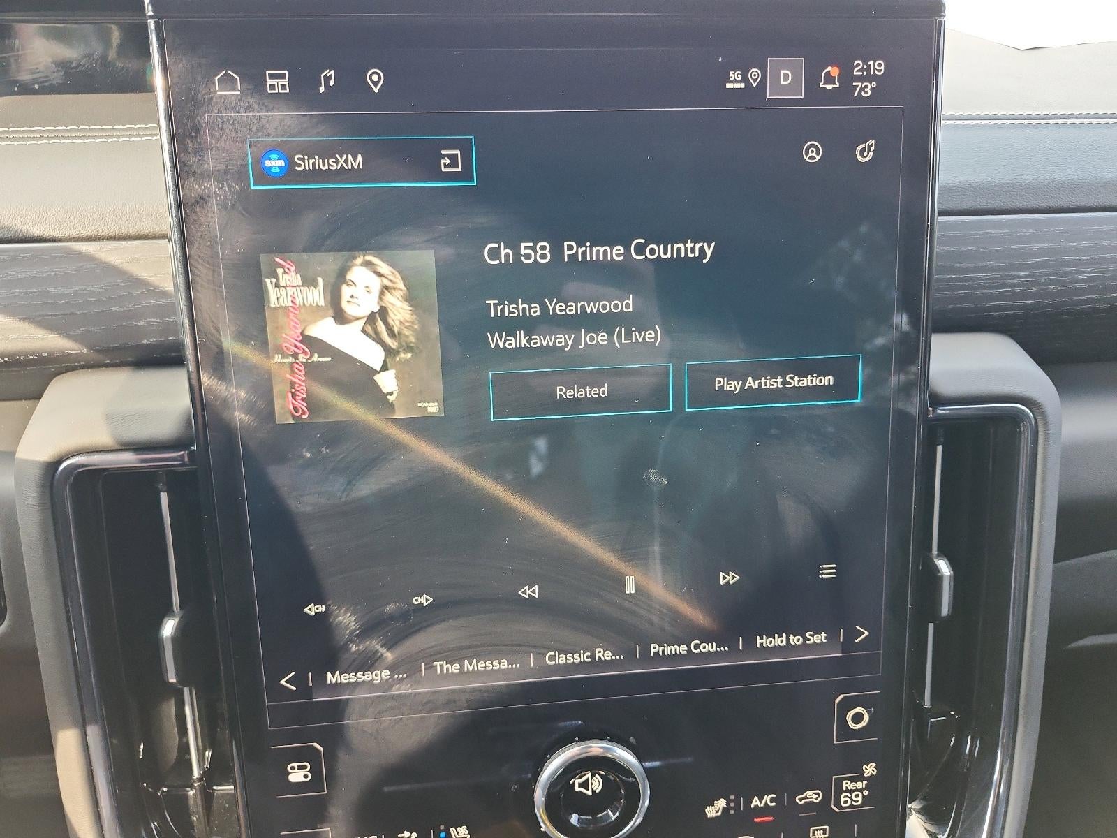 2025 GMC Yukon AT4 Ultimate