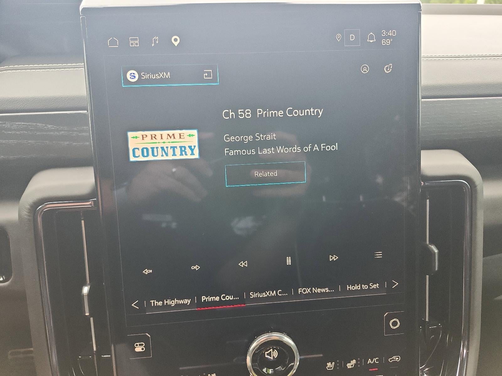 2025 GMC Yukon AT4 Ultimate