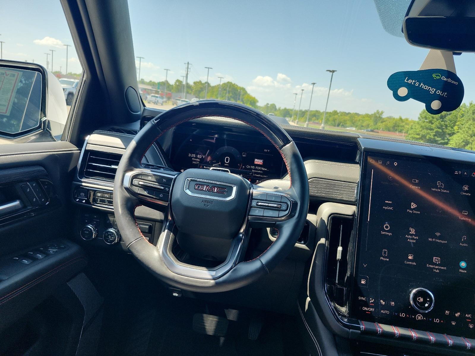 2025 GMC Yukon AT4 Ultimate - Photo 17