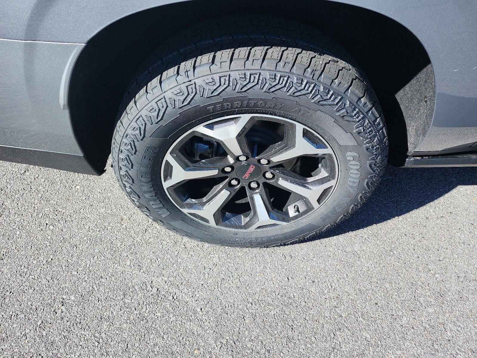 2026 GMC Yukon XL 4WD 4dr AT4 Ultimate