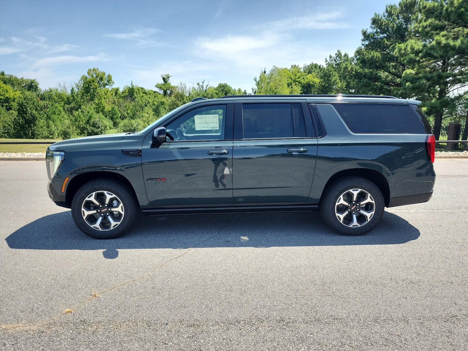 2026 GMC Yukon XL 4WD 4dr AT4 Ultimate