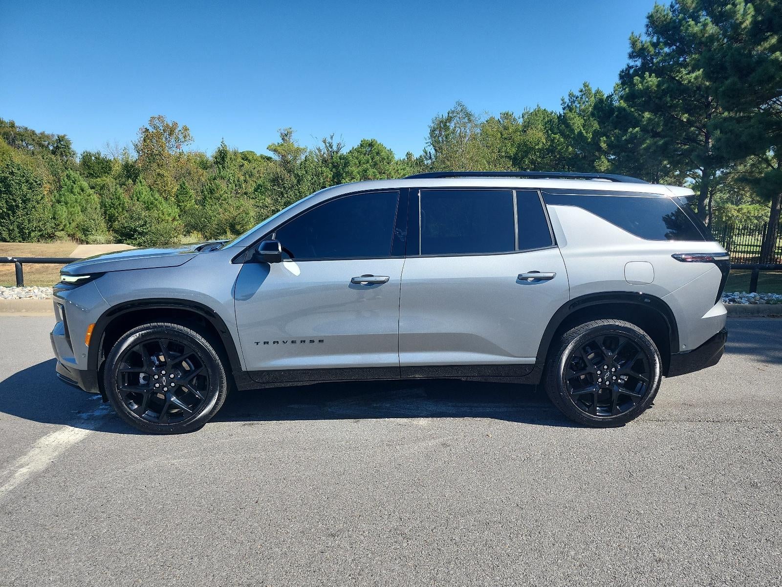 2026 Chevrolet Traverse RS - Photo 2