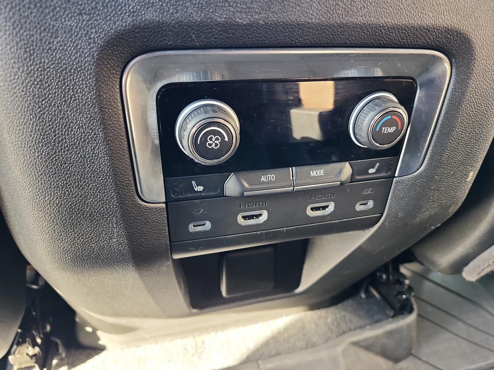 2022 Chevrolet Suburban High Country