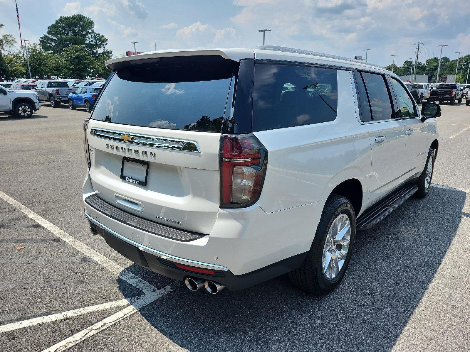 2023 Chevrolet Suburban Premier