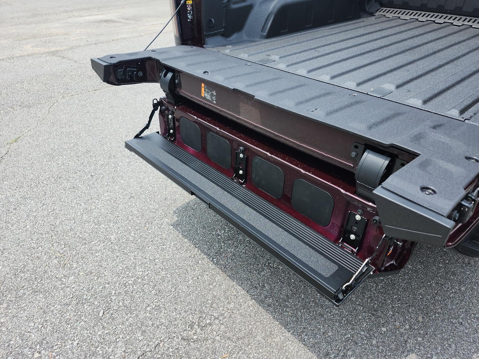 2025 GMC Sierra EV e4WD Crew Cab Max Range Denali