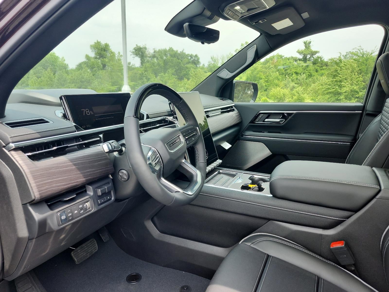 2025 GMC Sierra EV e4WD Crew Cab Max Range Denali