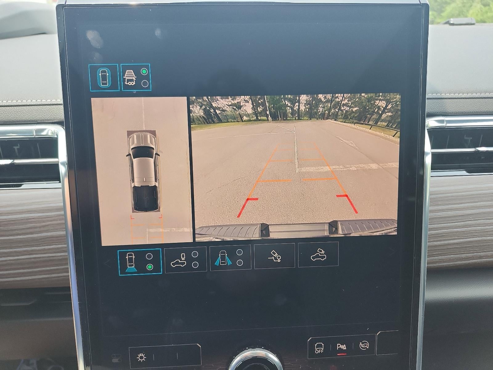 2025 GMC Sierra EV e4WD Crew Cab Max Range Denali