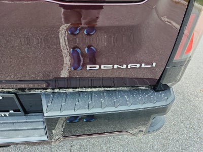 2025 GMC Sierra EV e4WD Crew Cab Max Range Denali